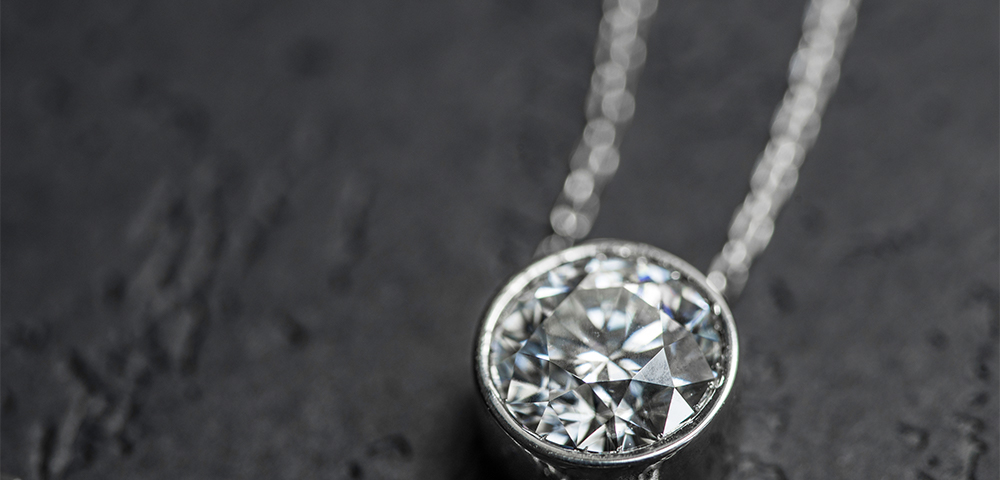 女性におすすめのダイヤモンドのネックレス
