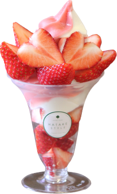 山形産いちごのパフェ（高橋フルーツランド）