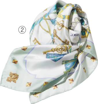 〈Hanato〉ストールと〈ビューランス〉スカーフ