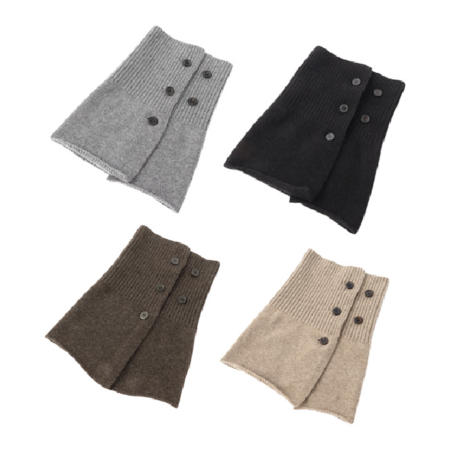 ボタン付きネックウォーマー