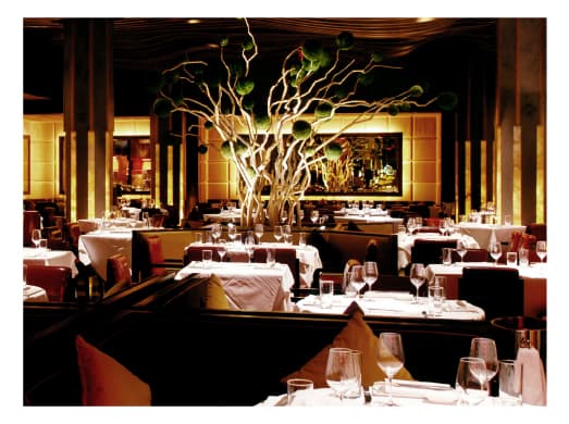 おしゃれなレストランの写真