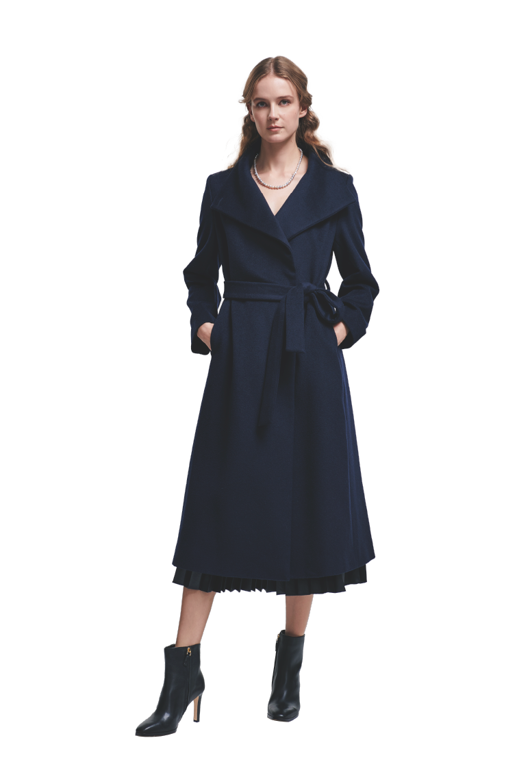 〈モア サロン エ ロペ〉コートの全体画像