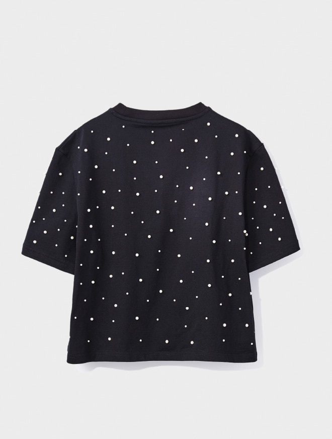 画像：イミテーションパールを散りばめたブラックのカットソー背面　画像おわり