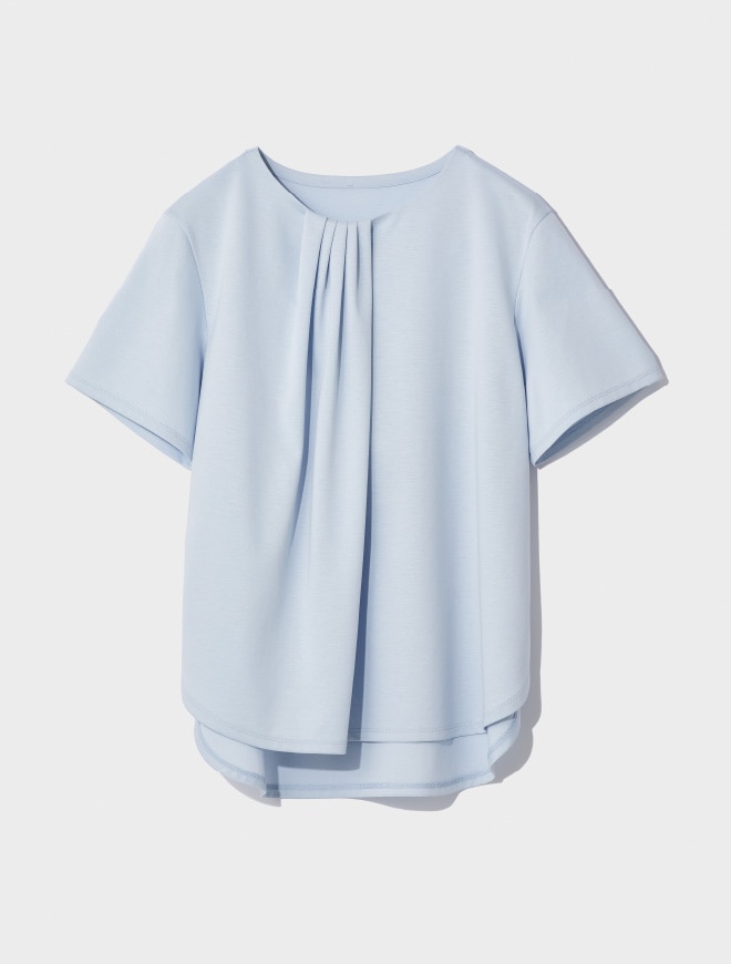 画像：アシンメトリーなタックが入ったサックスのカットソー正面　画像おわり