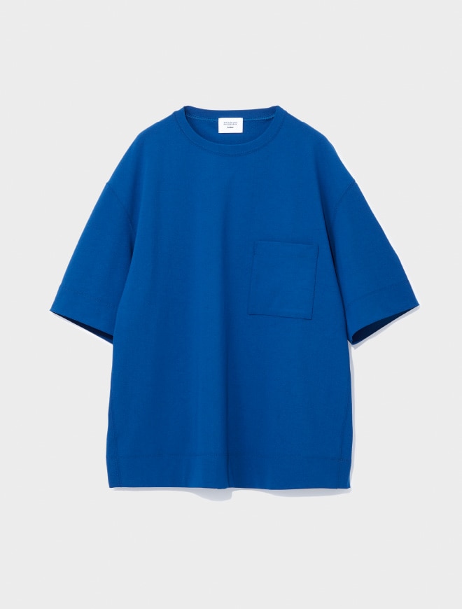 画像：接触冷感素材のブルーのカットソー正面　画像おわり