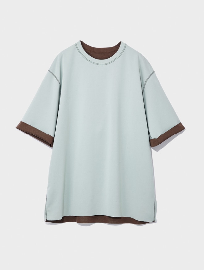 画像：リバーシブル仕様のブラウン×グリーンのカットソー正面　グリーン　画像おわり