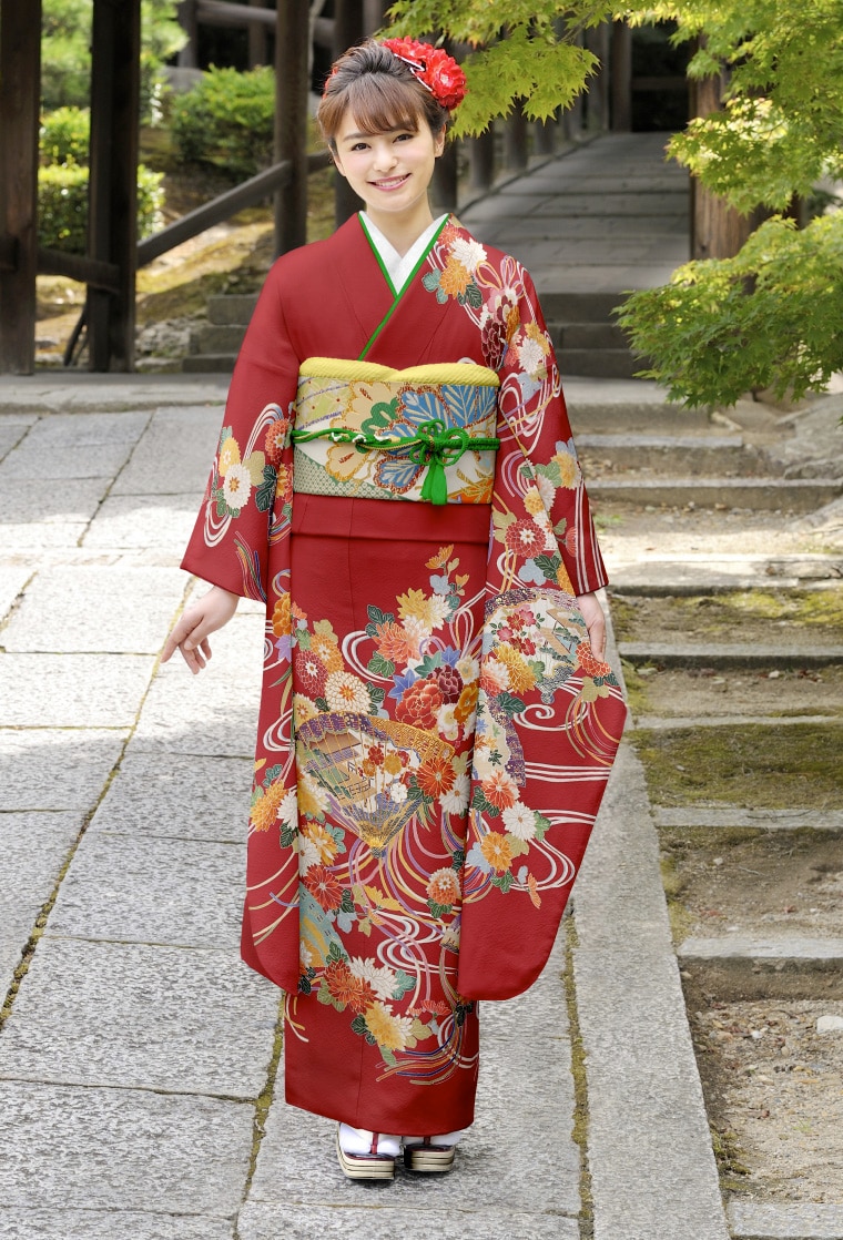 ベージュ地に三色の花柄が織られた袋帯 唐織 着物