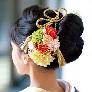2023-24年 高島屋振袖コレクション Hair Style06 華やかな髪飾り 