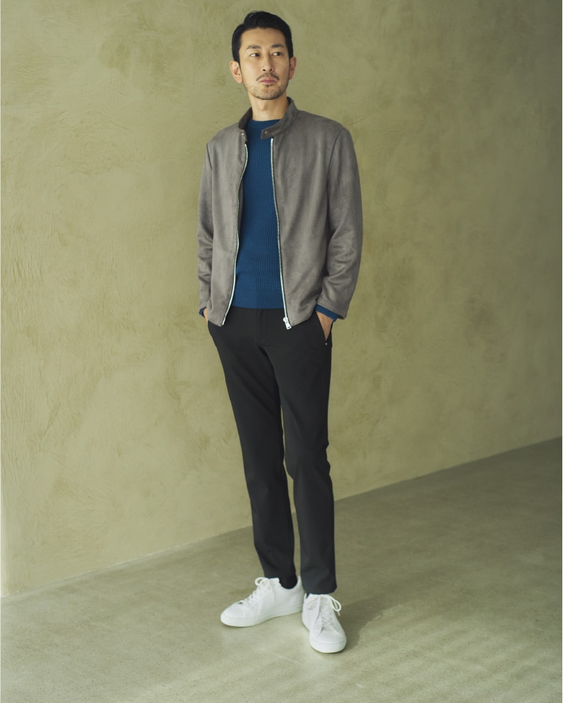 〈コムサ・メン〉ブルゾン 39,600円 ニット 19,800円 パンツ 28,600円■新宿、横浜、柏、大阪、京都、岡山、米子（紳士服）