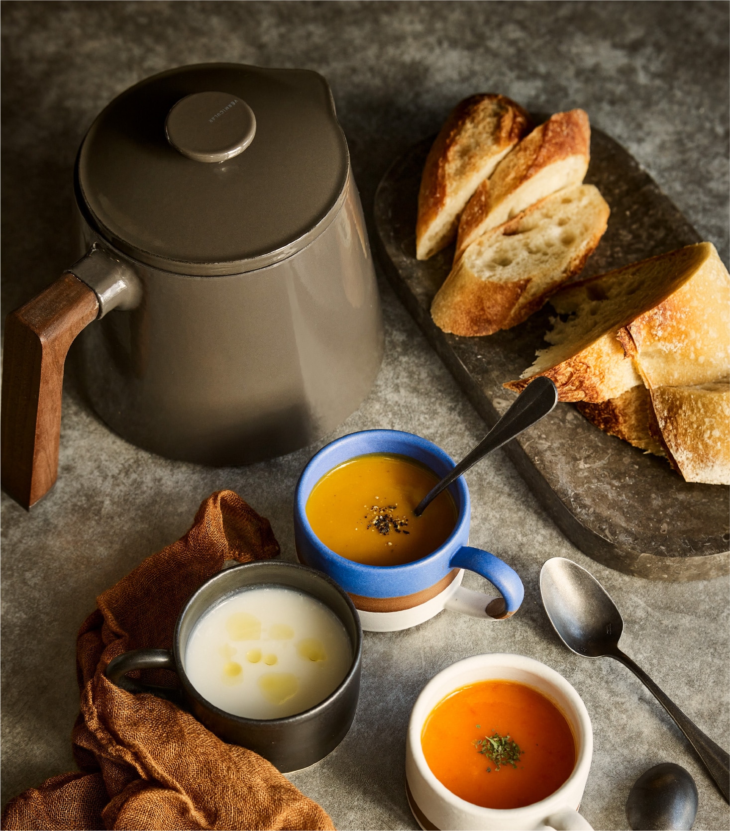 〈バーミキュラ〉オーブンポット2 スープポット