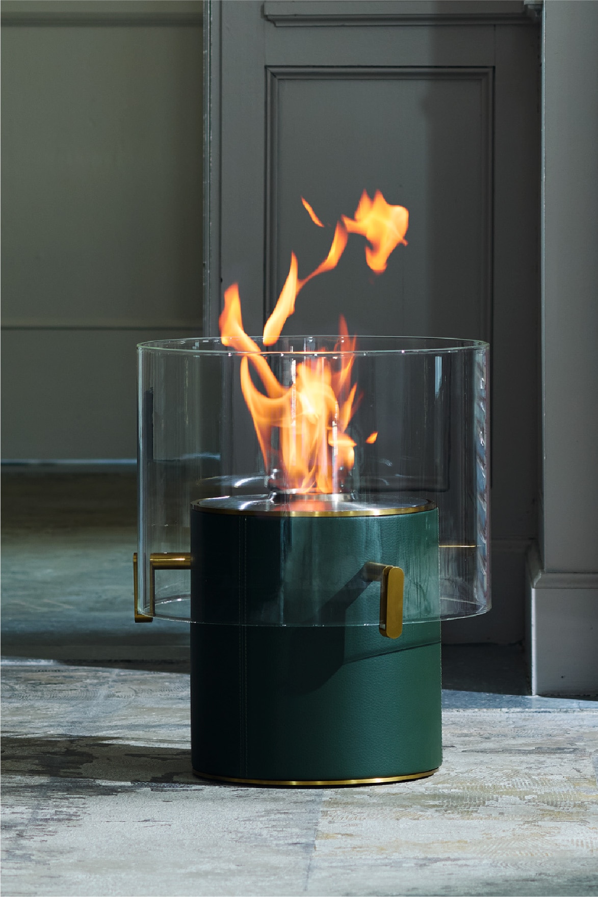 〈ecosmart fire〉Pillar 3 Leather Low 屋内用小型暖炉