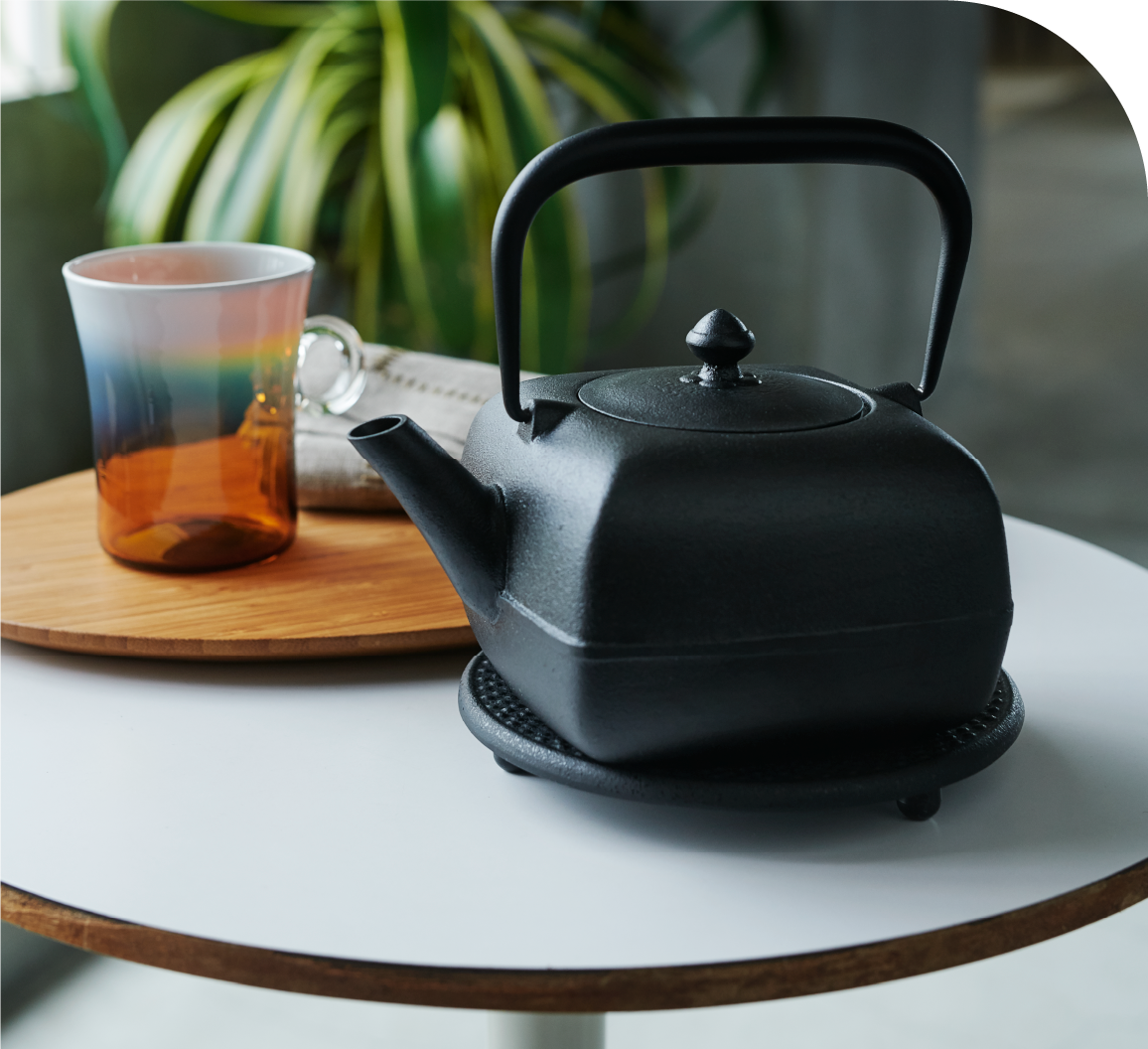 〈WAZUQU〉鉄瓶 よほうM 本漆