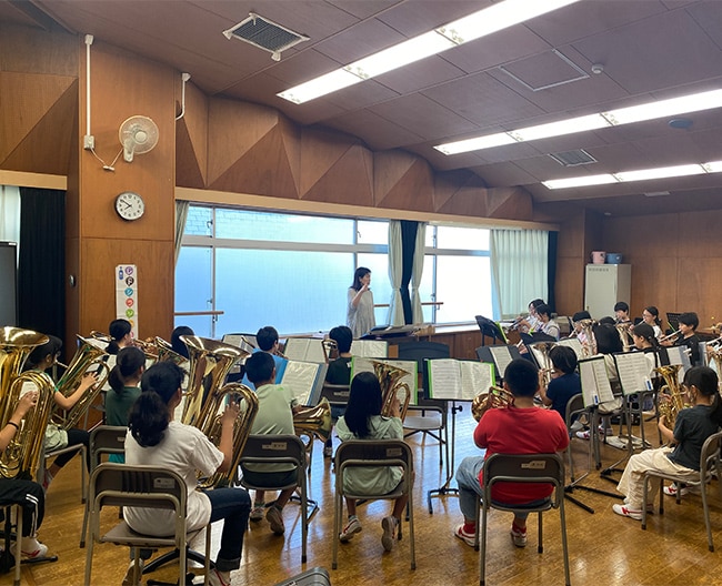 新宿区立富久小学校によるクリスマス金管バンドコンサート