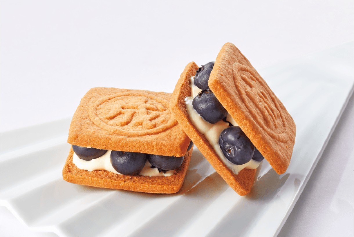 六花亭 マルセイバターサンド（生ブルーベリー）