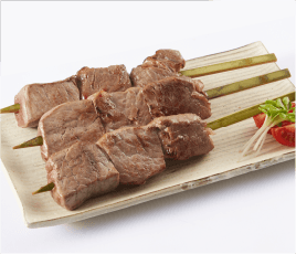 トヨニシファーム 豊西牛3種の部位食べ比べ串(ヒレ・ロース・肩ロース)