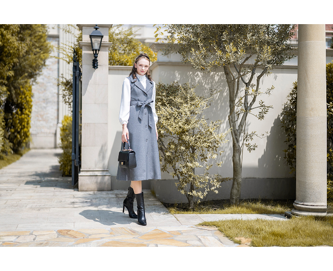 ジョリーミニョン　オフホワイトツイードジャケット ジョリーミニョン オフホワイトツイードジャケット ジョリーミニョン