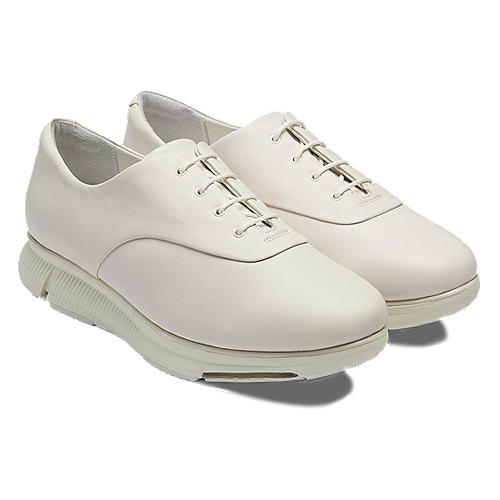 ライドウォーク コネクト２の白のシューズ