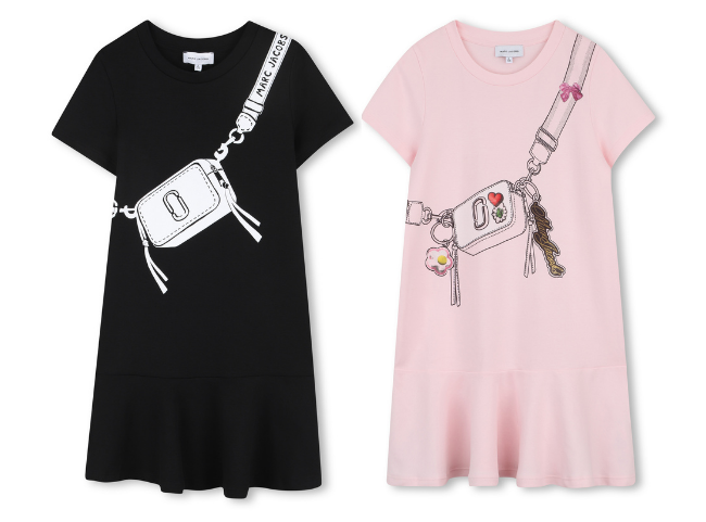 イラストがプリントされているワンピース