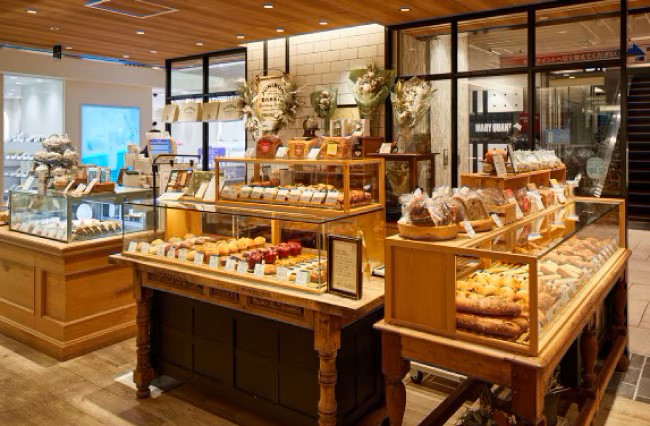 ジュウニブンベーカリー売場の様子