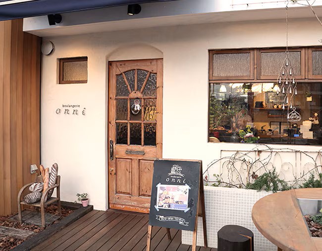 ブーランジェリー オンニ店舗の様子