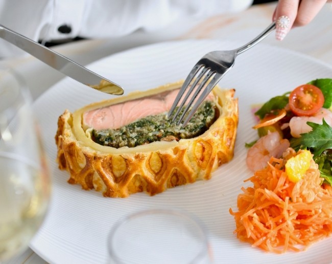 サーモンのパイ包み焼き