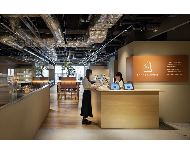 暑い日は京都高島屋S.C.［T8］(専門店ゾーン)のおすすめスポットへ！ ［京都 蔦屋書店 シェアラウンジ］で、5つの過ごし方。