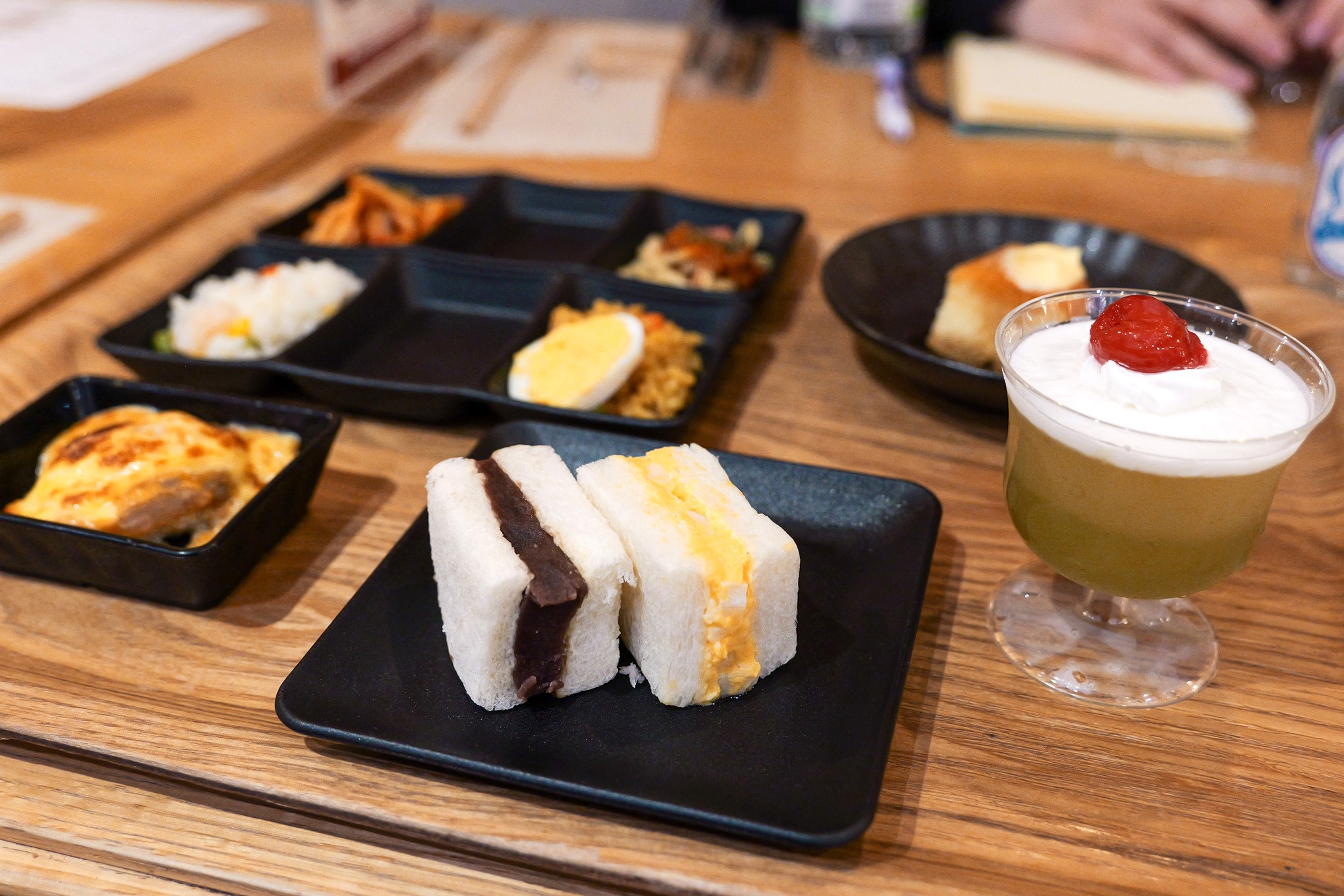 会場で提供されたレトログルメたち