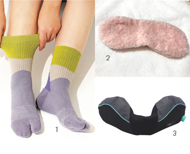 エコノレッグ バリエクロスミドルタビアウトドアとUCHINO スーパーマシュマロアイマスク