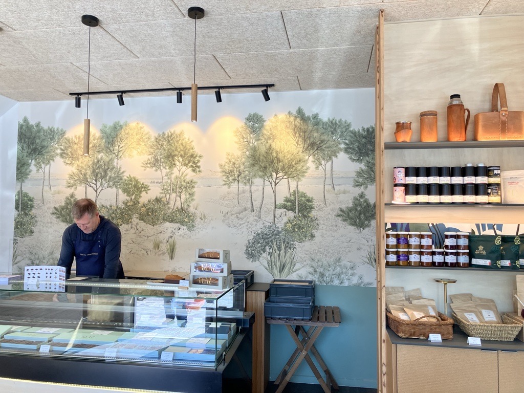 ［グラーズ］フランスのお店の様子