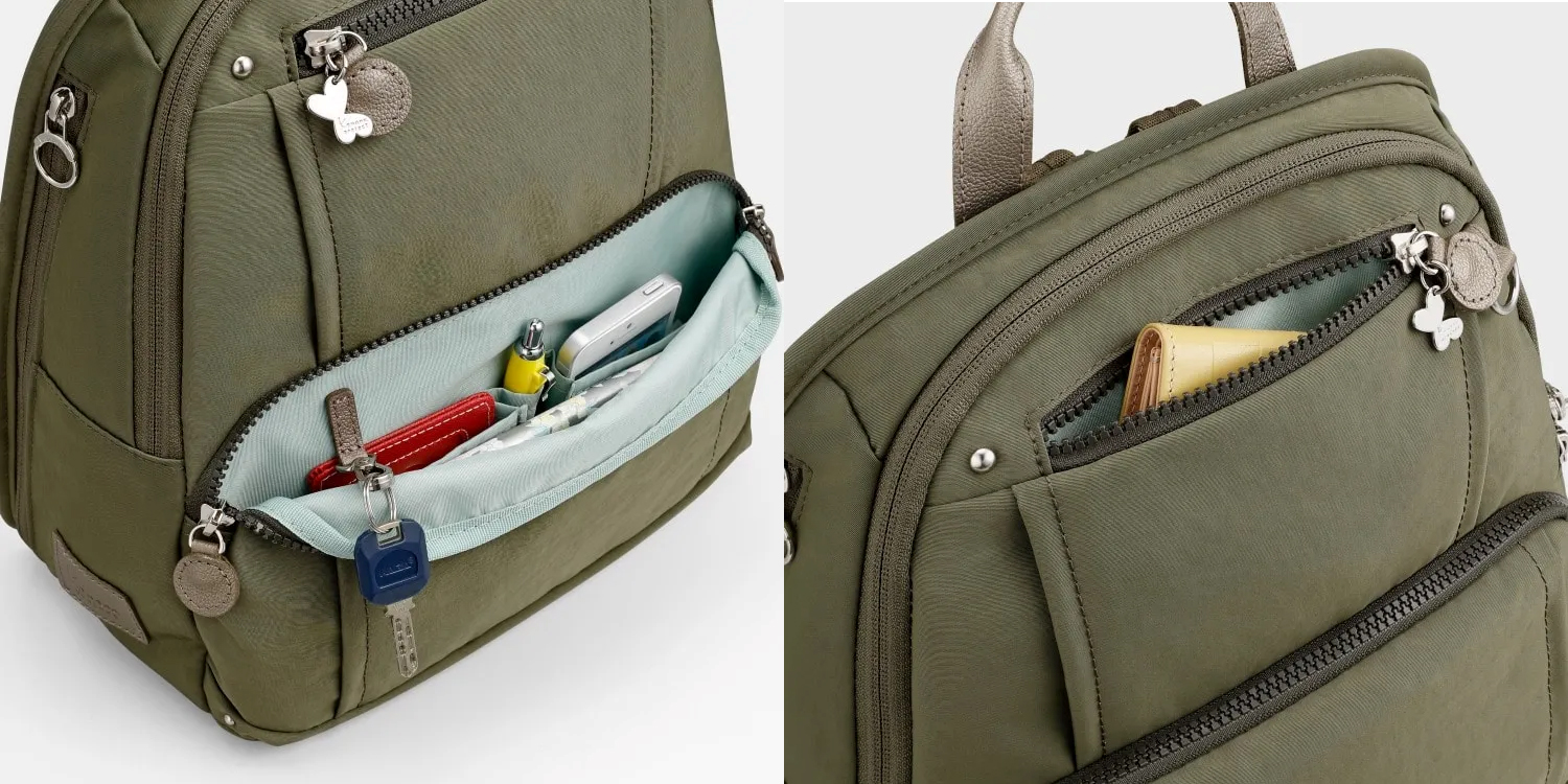 カナナP J８の外ポケット２カ所の写真