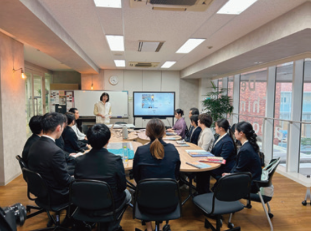 文京学院大学で行われたプロジェクトに参加する学生の皆さんとのキックオフミーティング