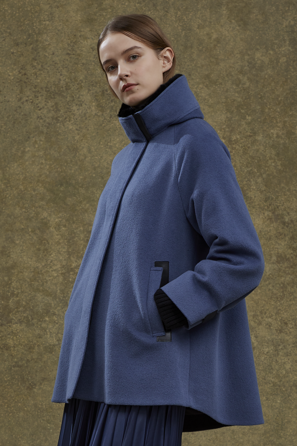 コムサプラチナ