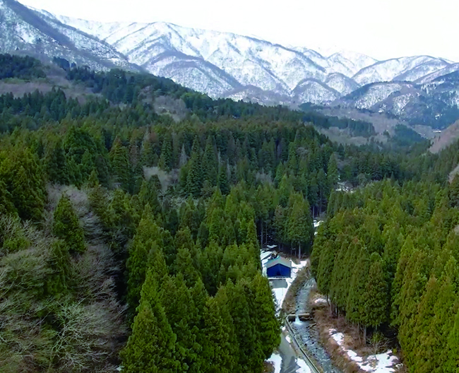山間の風景の写真