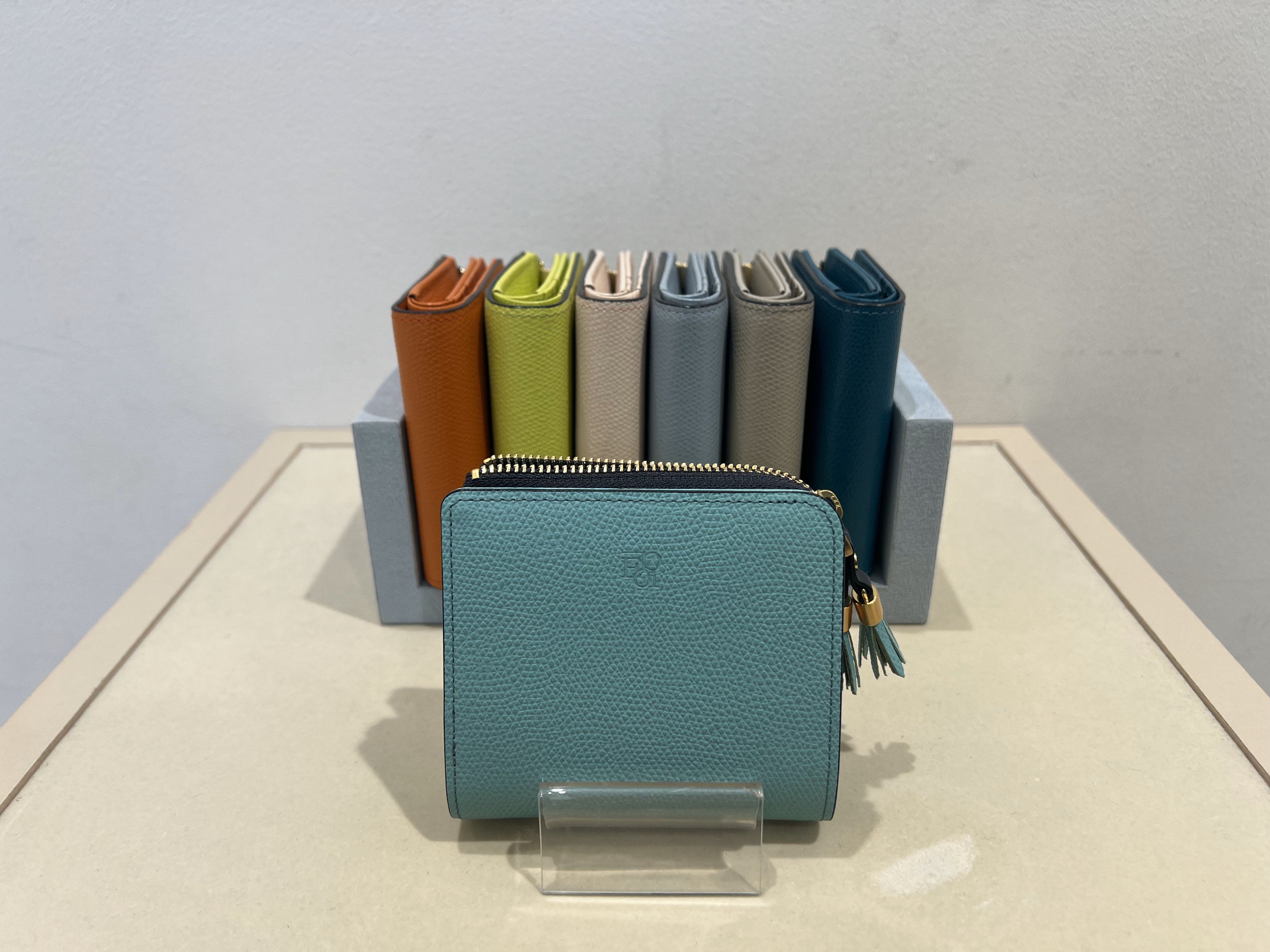 [エポイ] シキLファスナー 二ツ折り財布