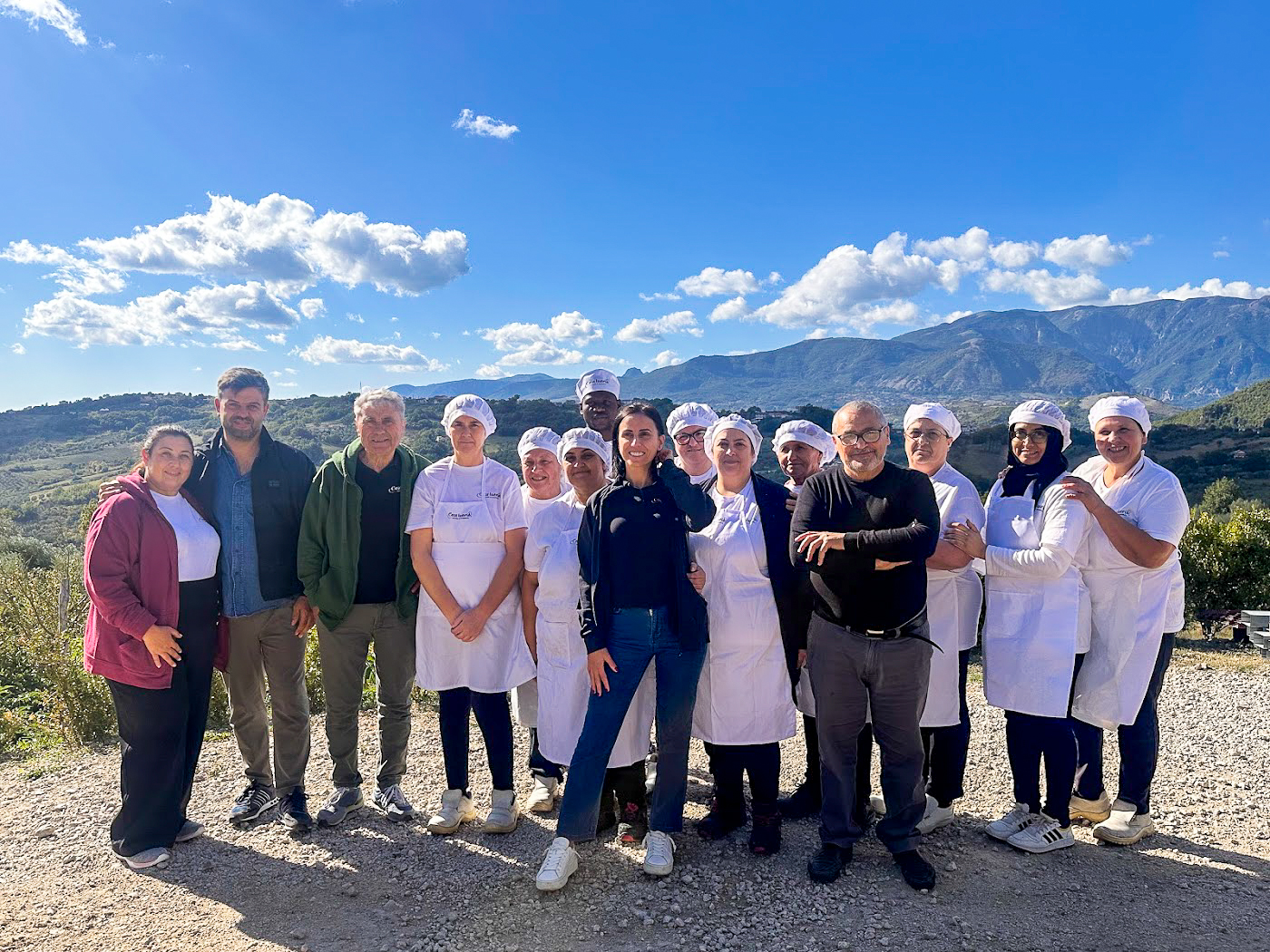 パロモンテの工房で働くみなさん