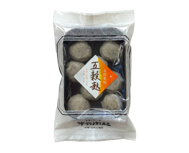 「大豆」「大麦」など、5種類の穀物を練り込んだなま麸、五穀麸