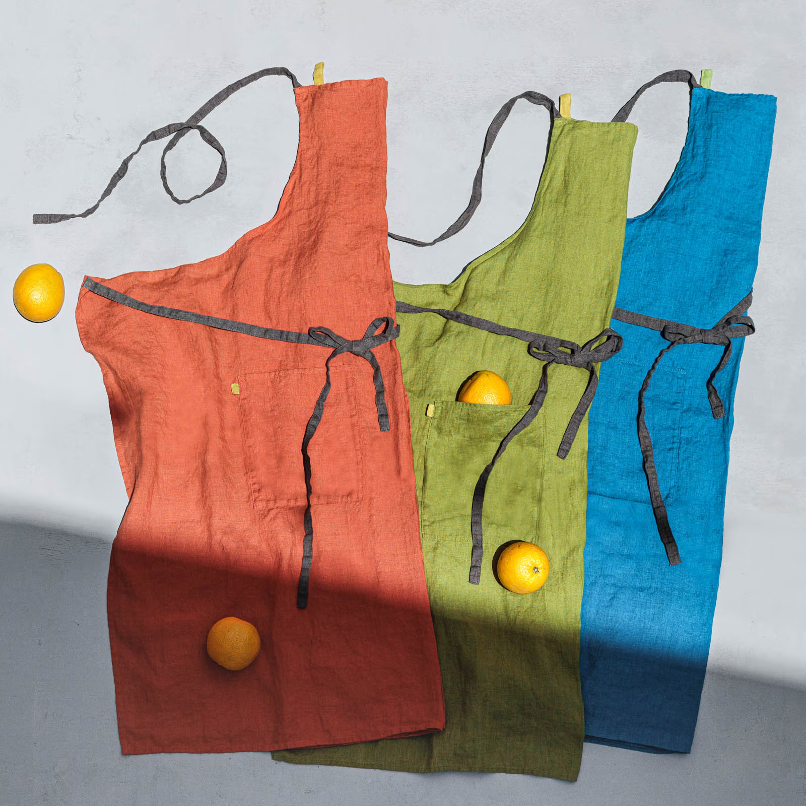 [リーノ・エ・リーナ] フルエプロン マノン