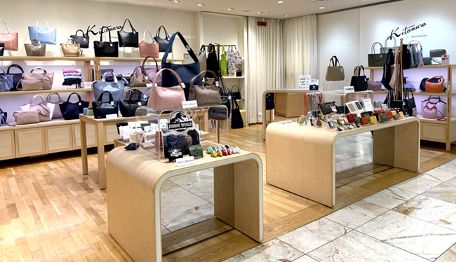 高島屋本館３階キタムラの店舗の様子