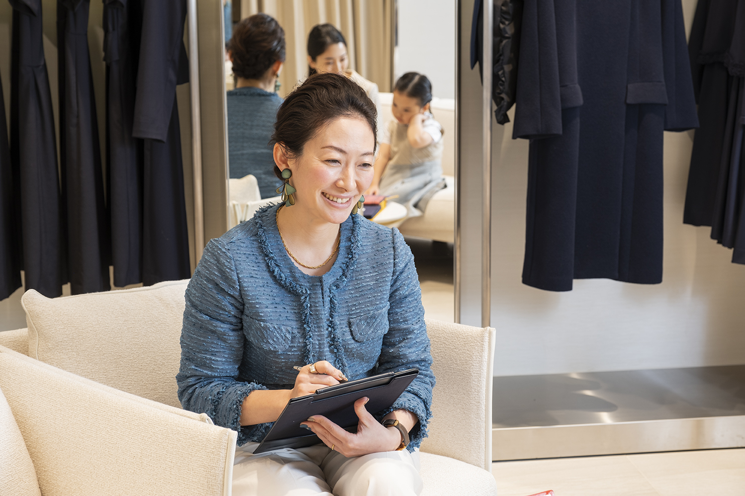 お客様からご相談を受けている様子のイメージ画像