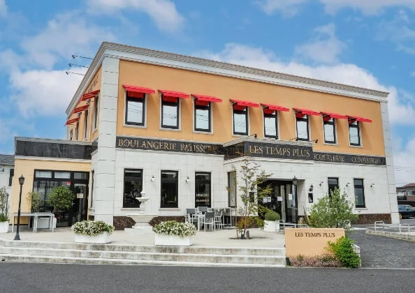 ［レタンプリュス］本店外観