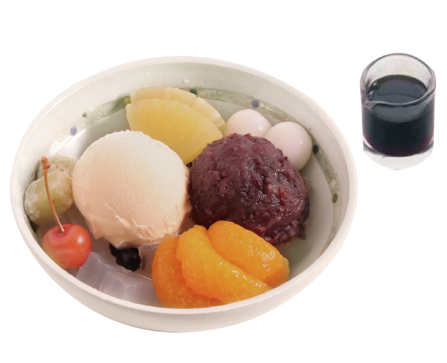 京・茶房 TSURUのクリームあんみつの写真