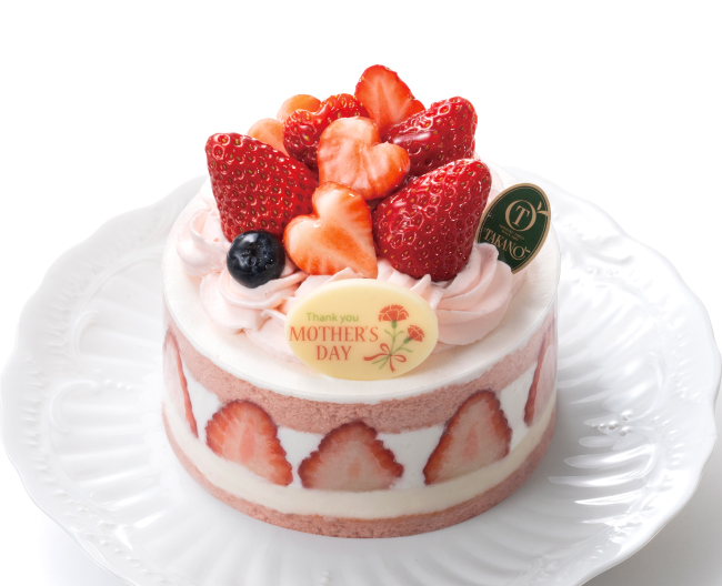 ［新宿高野］の苺風味のスポンジで苺をサンドし、可愛らしく苺を飾った、フレーズママン