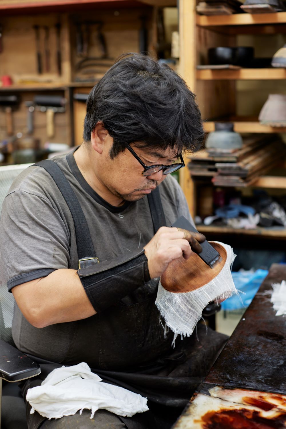 ［輪島キリモト］の塗師・小路貴穂氏