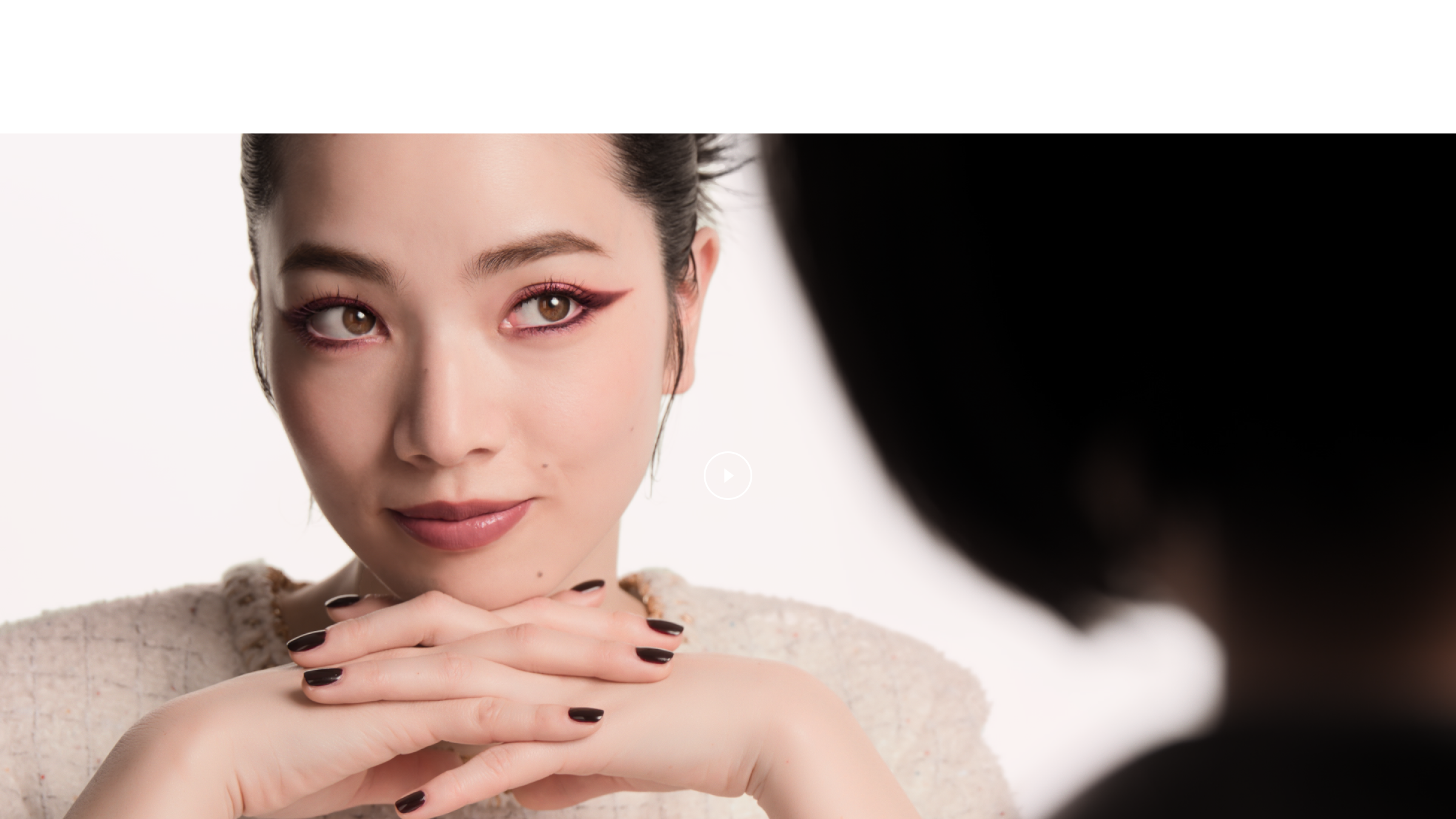 レッド オブスキューラ ルック