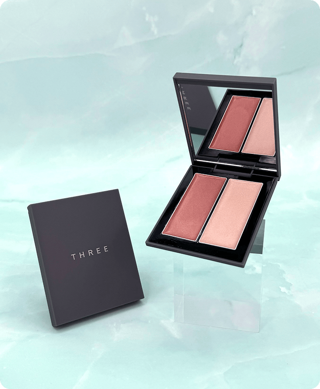 THREE（スリー） THREE シマリング グロー デュオ R 02 詳細ページへ