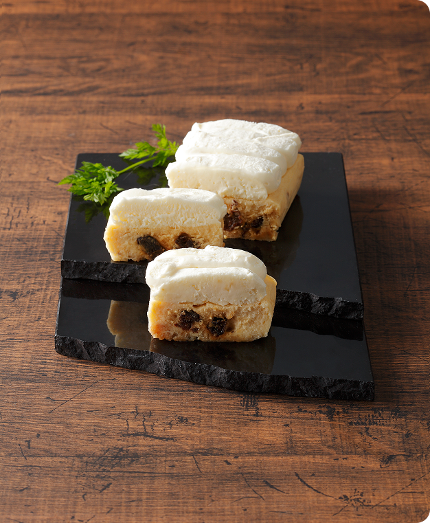 SEMBIKIYA（日本橋 千疋屋総本店）　チーズケーキ ラムレーズン 詳細ページへ
