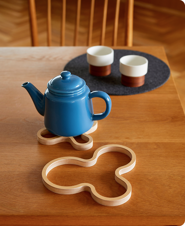 majamoo（マヤムー） 白樺のポットスタンドナチュラル M／L 詳細ページへ