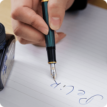 Pelikan（ペリカン） スーベレーン M400 万年筆 ペン先F 詳細ページへ