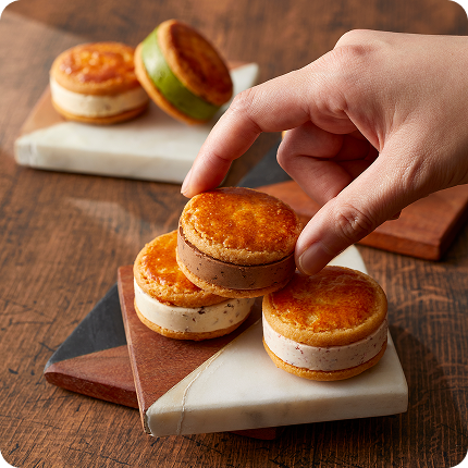 HOSHI FRUITS（ホシフルーツ）発酵バターと果実のバターサンド 詳細ページへ