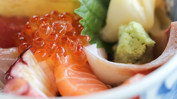 おうちで「簡単贅沢丼」。名店の味を「のっけごはん」で楽しみませんか